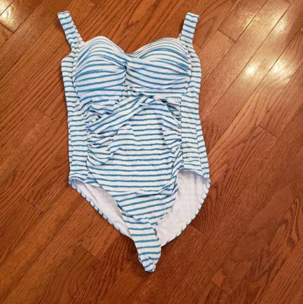 Structured one piece swimsuit